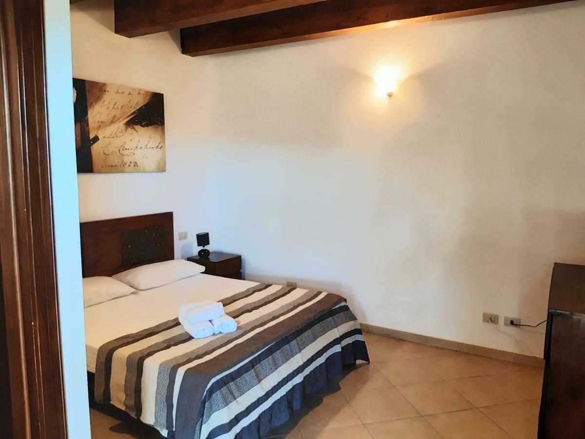 Dal Centurione Apartment Rome Bagian luar foto