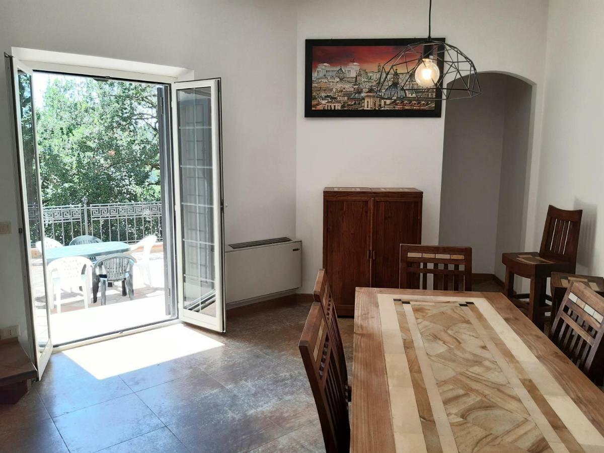 Dal Centurione Apartment Rome Bagian luar foto