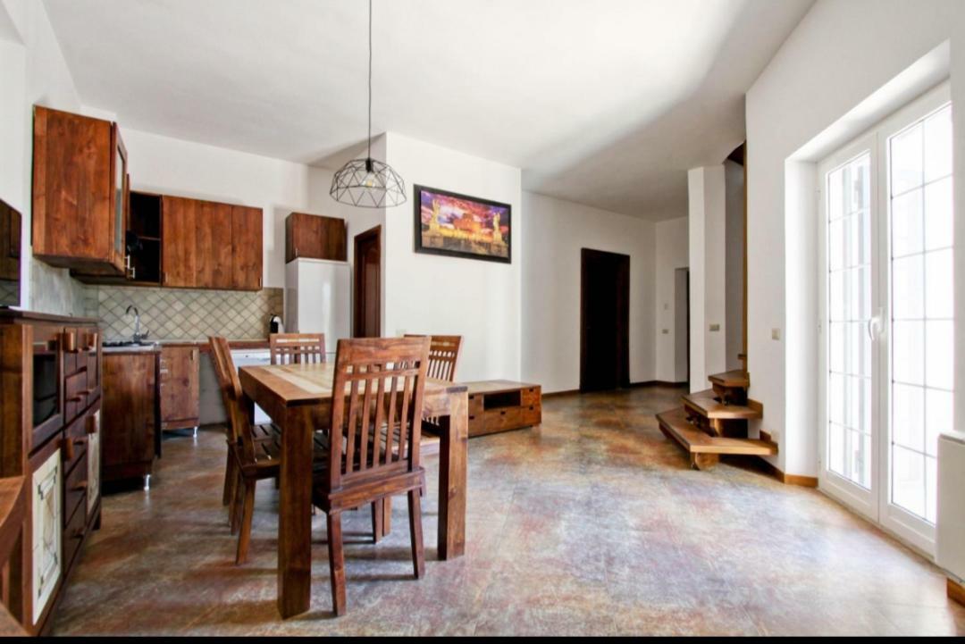 Dal Centurione Apartment Rome Bagian luar foto