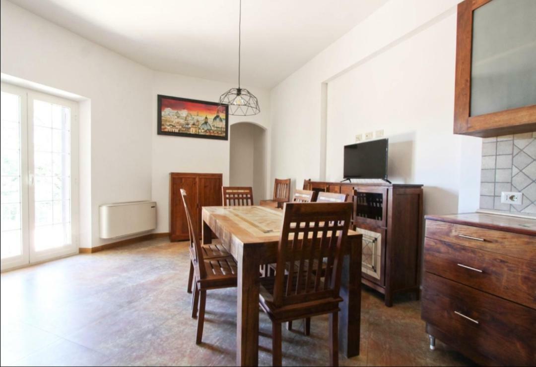 Dal Centurione Apartment Rome Bagian luar foto